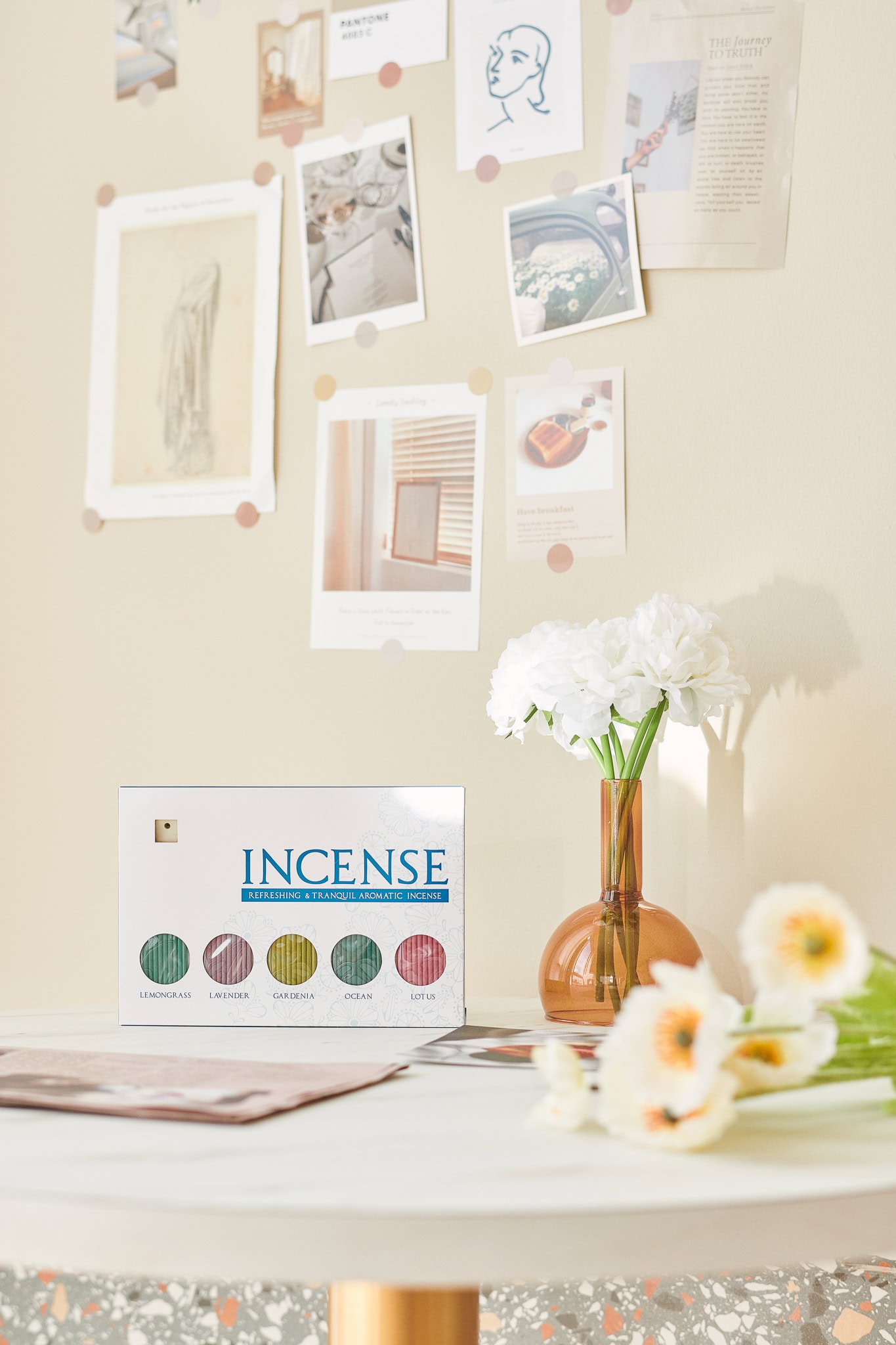 Image of Incense stick, 5 scent and holder in printed box